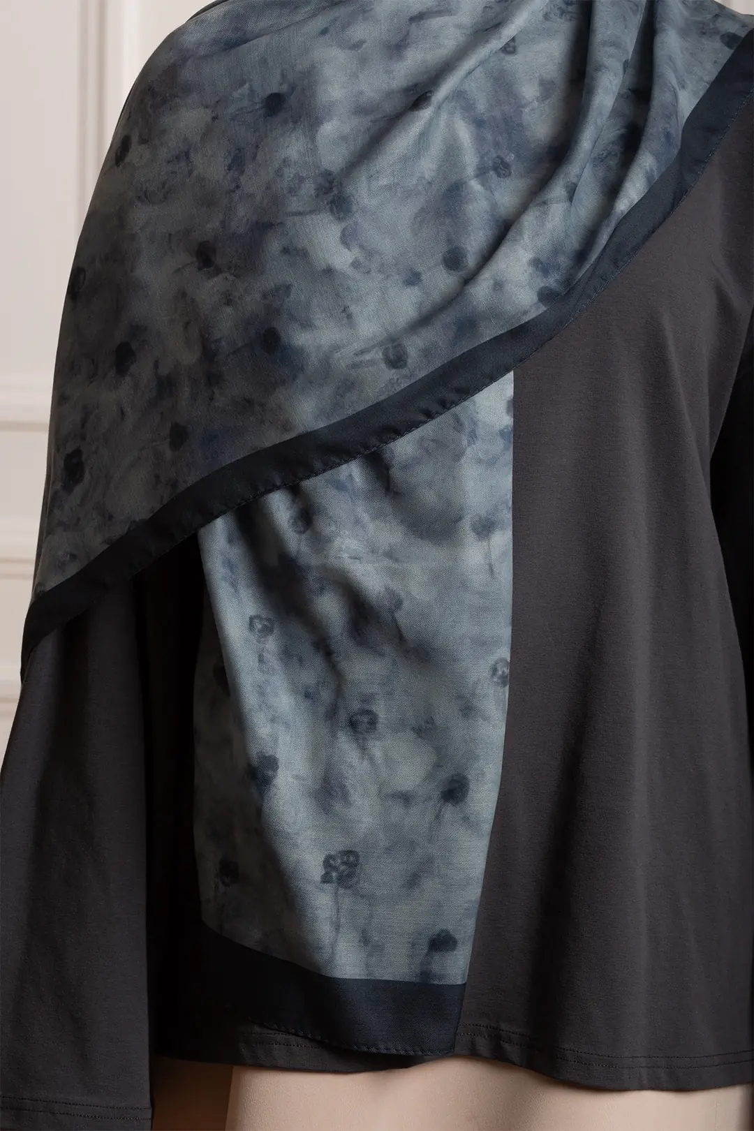 Distant Garden Patterned Soft Shawl Blue 4