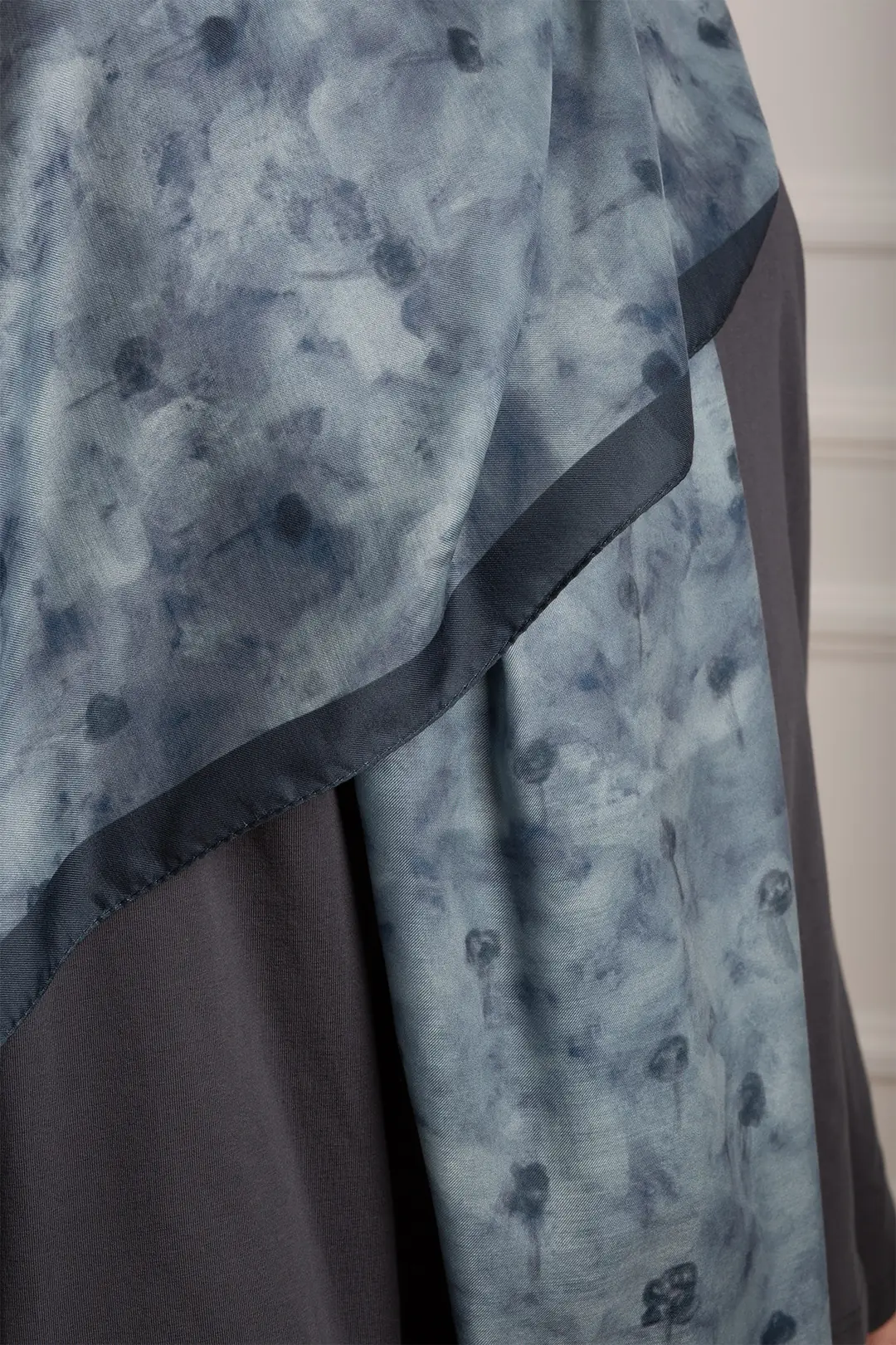 Distant Garden Patterned Soft Shawl Blue 6