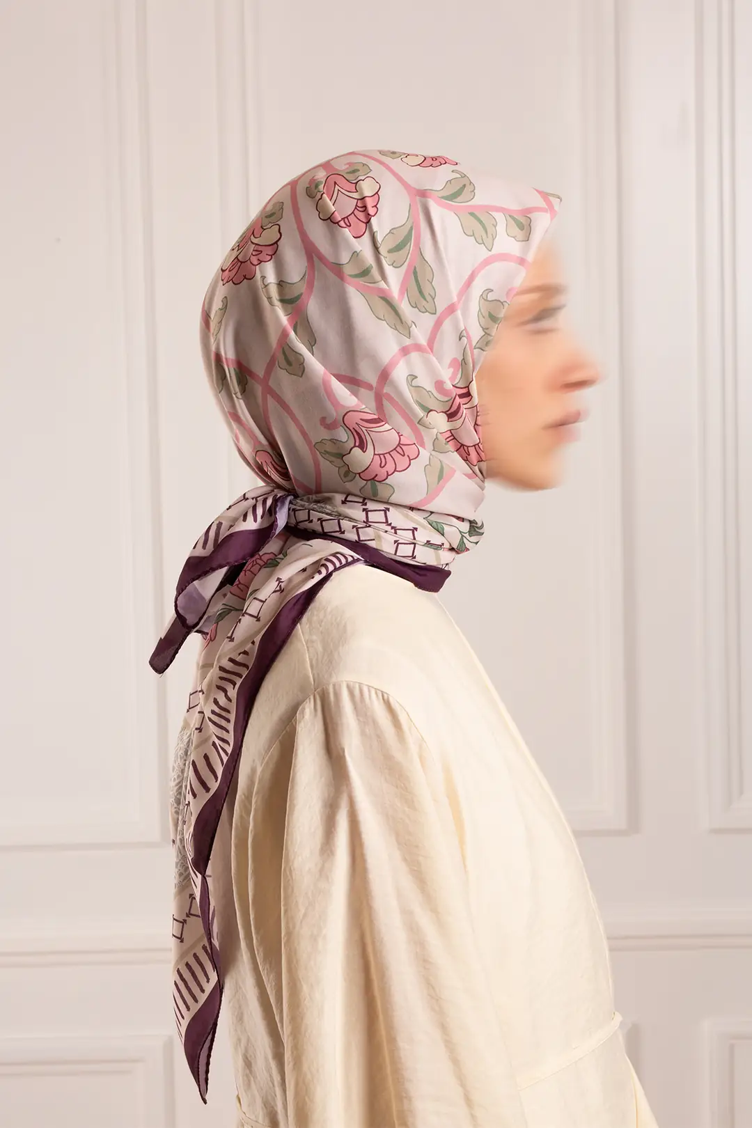 Bahçe Desenli Soft Eşarp Mor 5