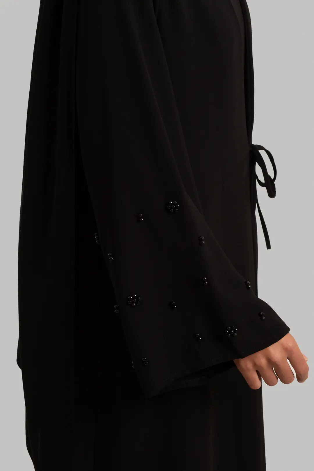 Boncuk Detaylı Abaya Siyah 9