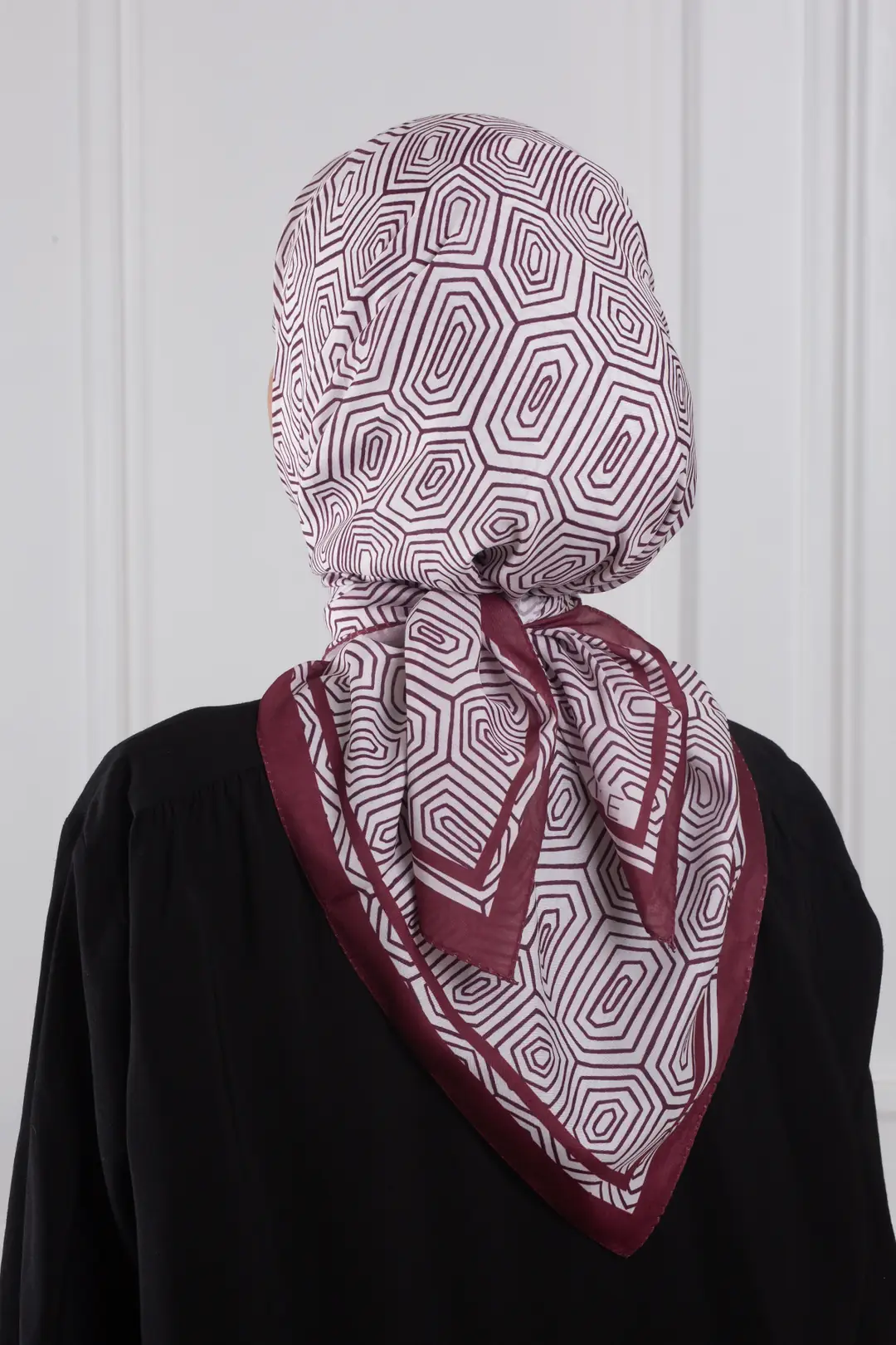 Altıgen Desenli Desenli Soft Eşarp Bordo 4