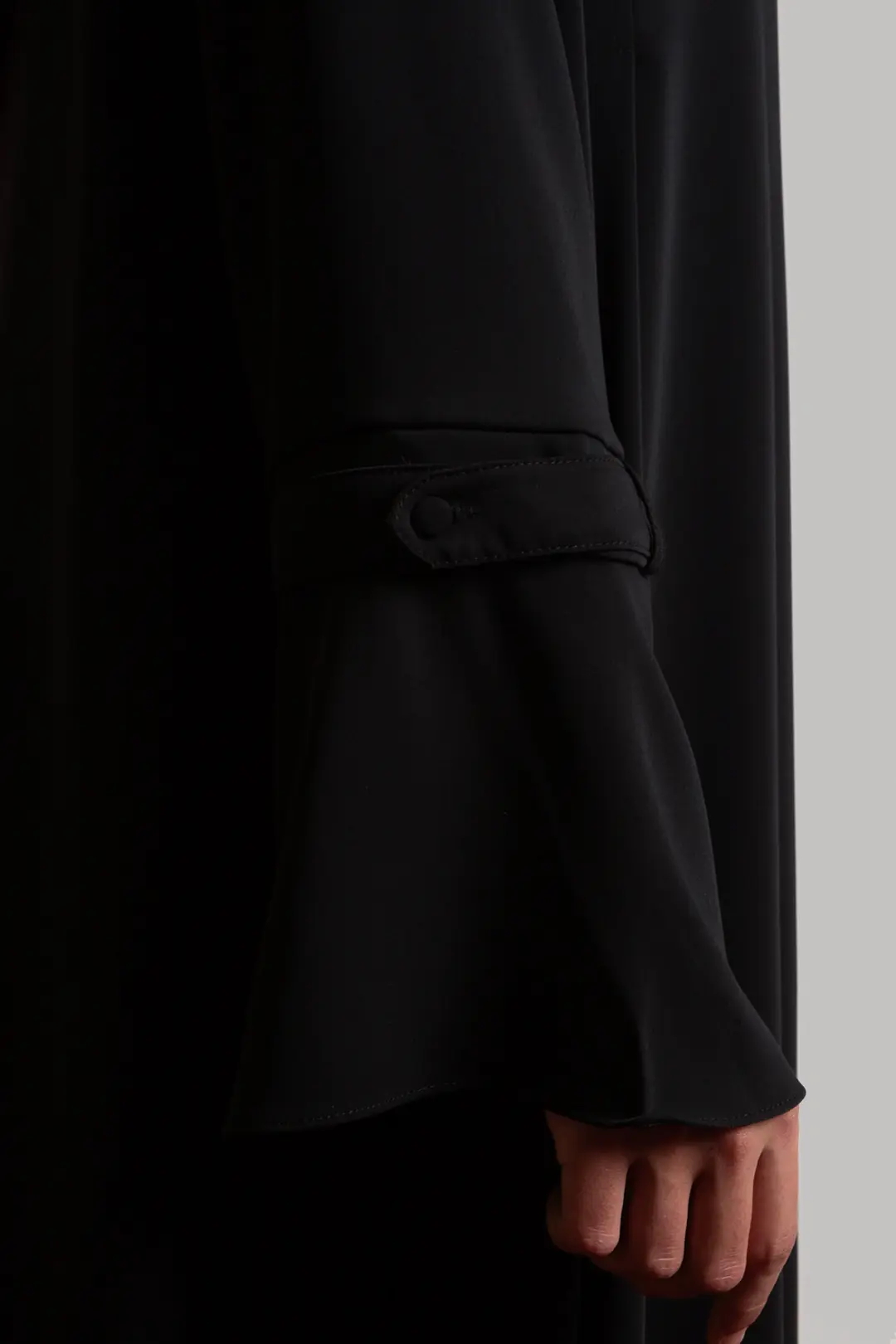 Spanish Cufflink Abaya Black 5