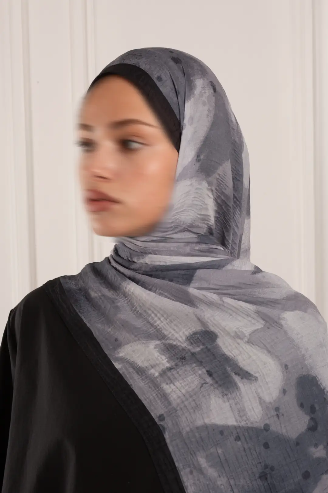 Pastel Bahçe Desenli Müslin Şal Antrasit 4