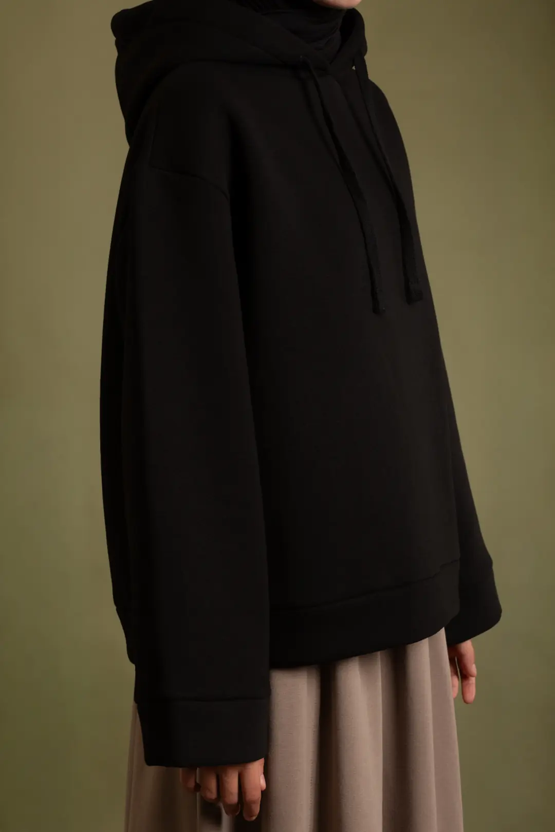 Basic Kapüşonlu Sweatshirt Siyah 6