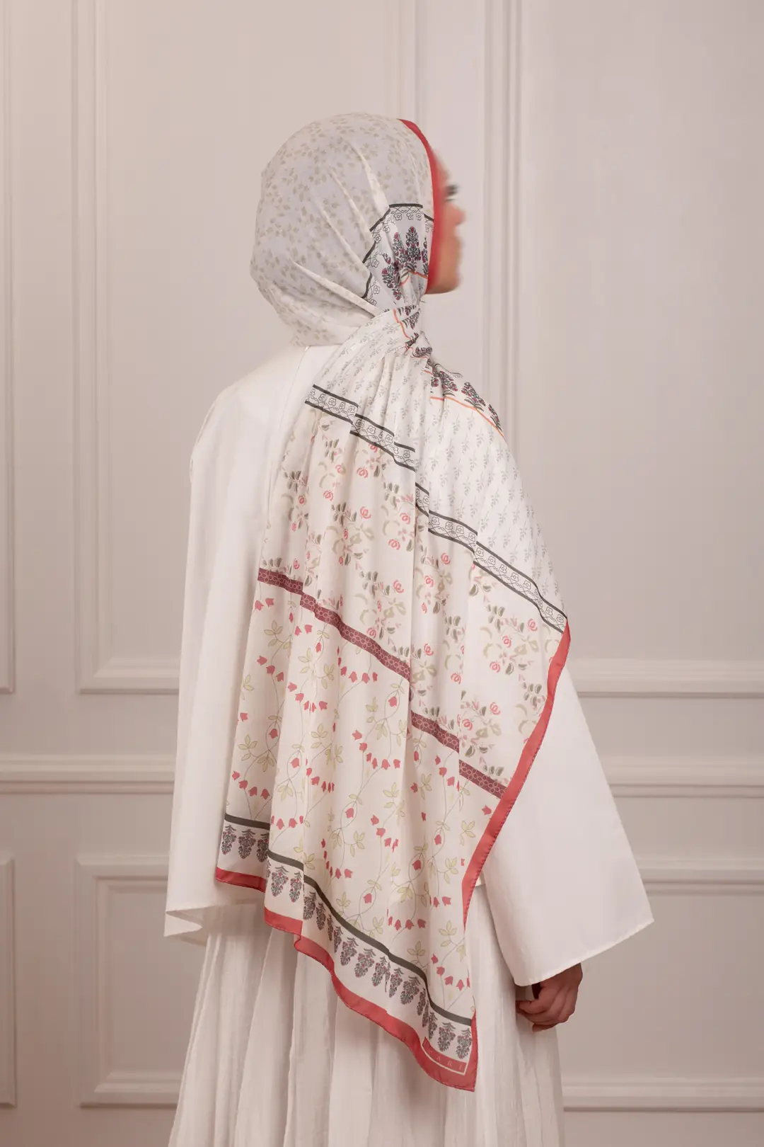 Floral Harmony Desenli Soft Şal Nar Çiçeği 4