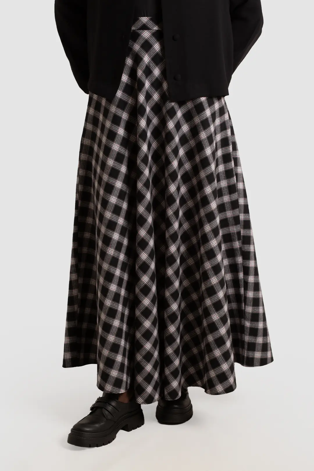 Plaid Pattern Cotton Flared Skirt Black