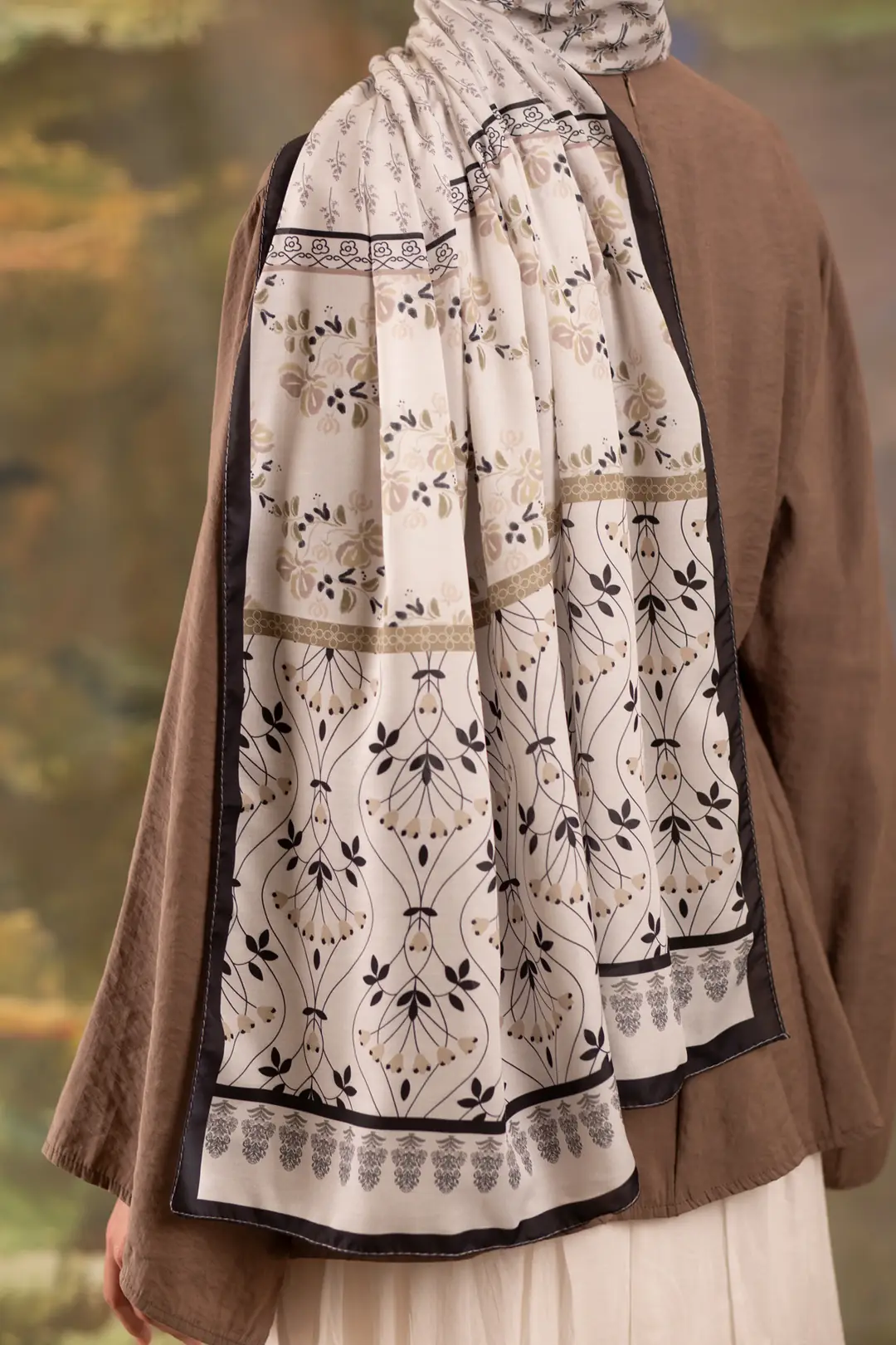 Floral Harmony Desenli Soft Şal Kahve 6