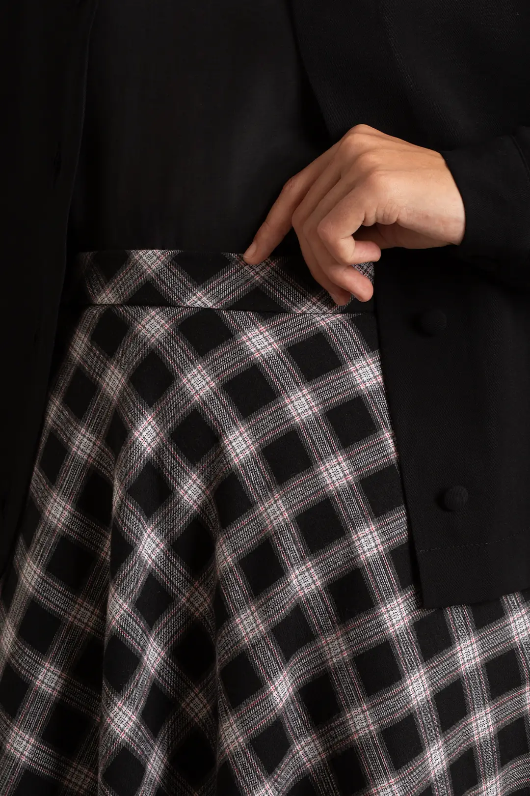 Plaid Pattern Cotton Flared Skirt Black 5