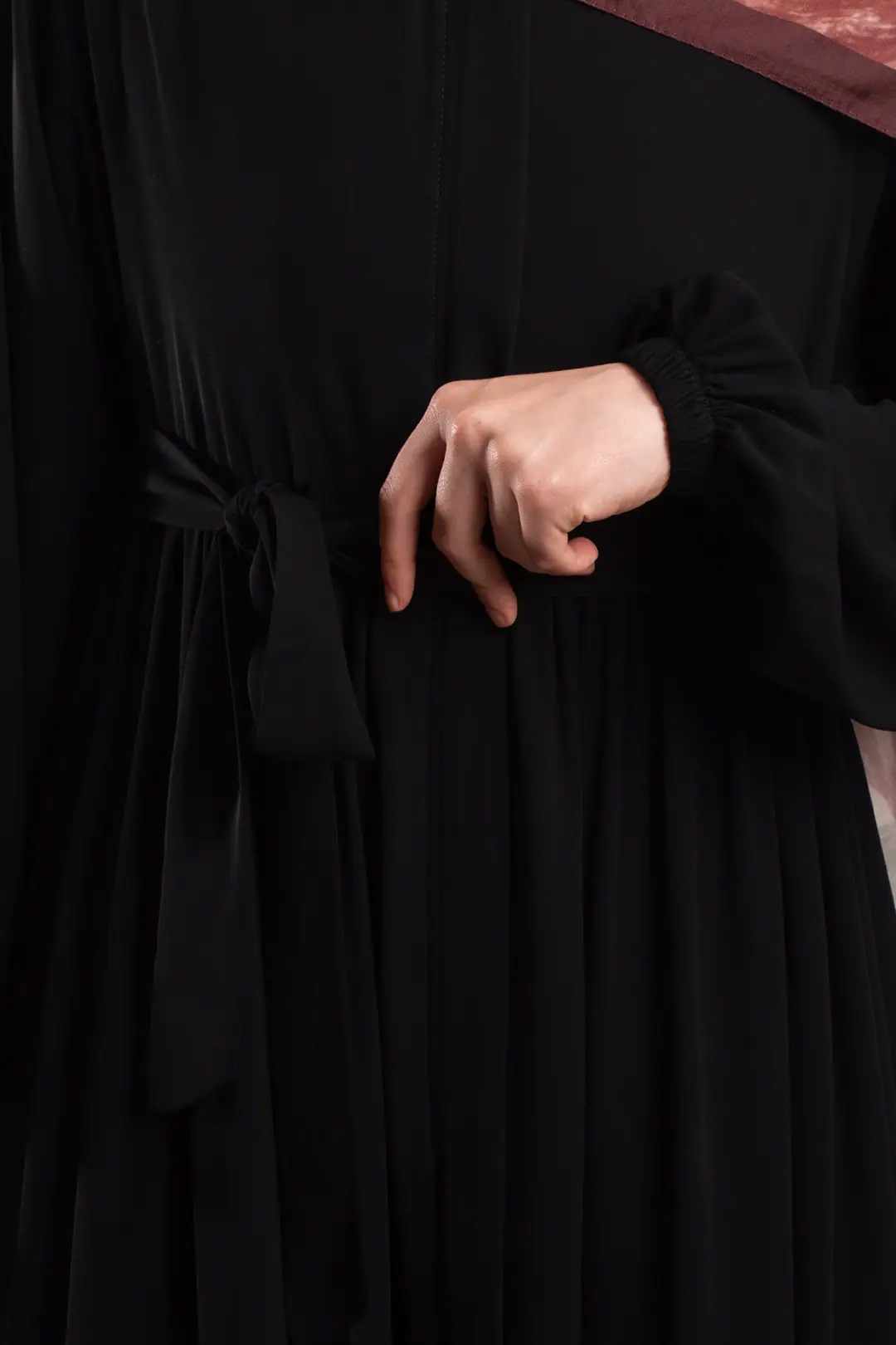 Duru Zippered Abaya Black 8