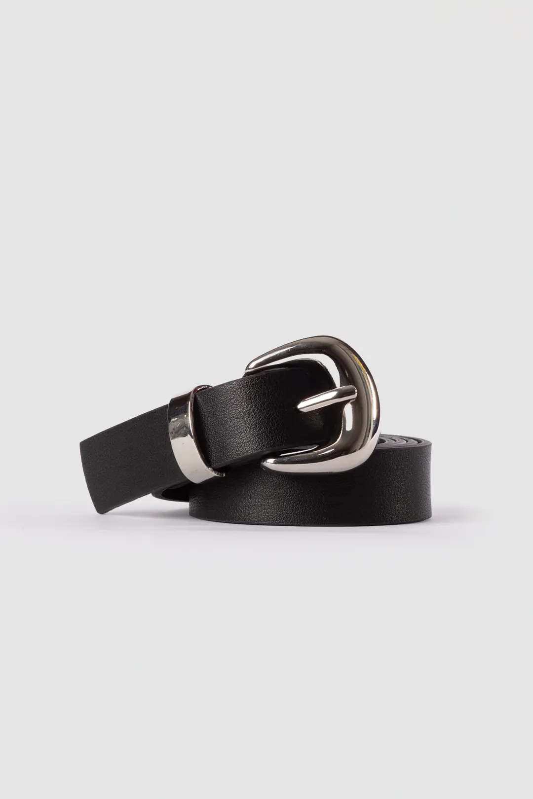 Thick Oval Buckle Leather Belt, Black