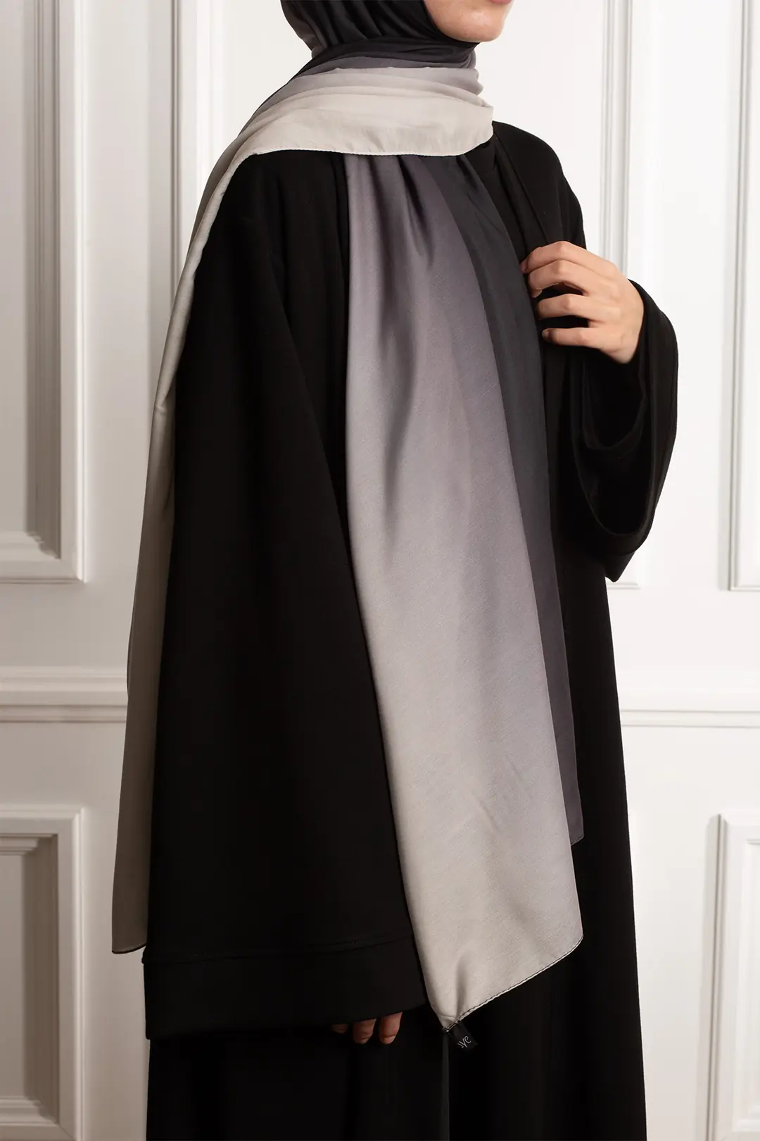 Gradient Soft Scarf Black 7