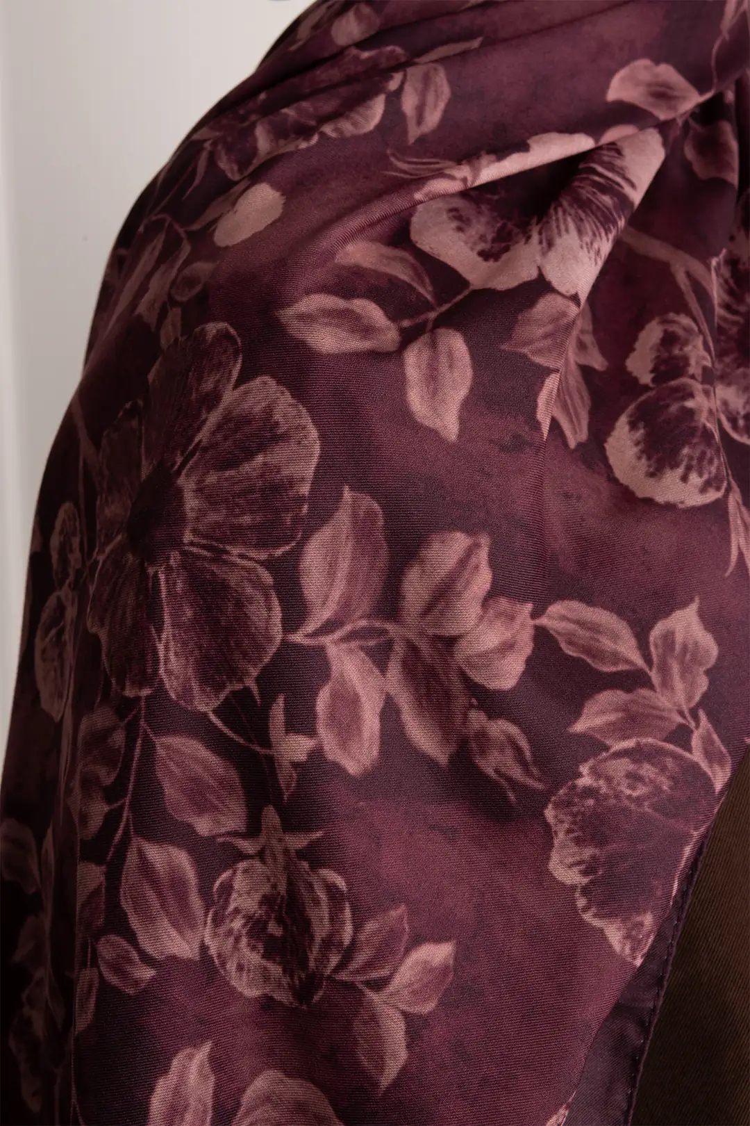 Amber Mist Patterned Soft Scarf, Plum 7