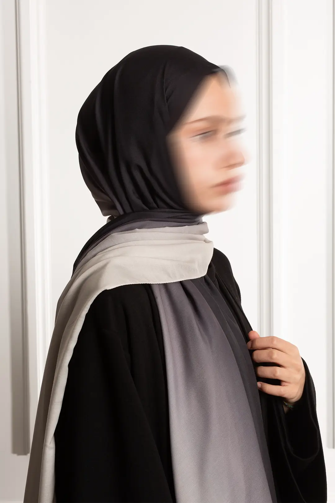 Gradient Soft Scarf Black 8