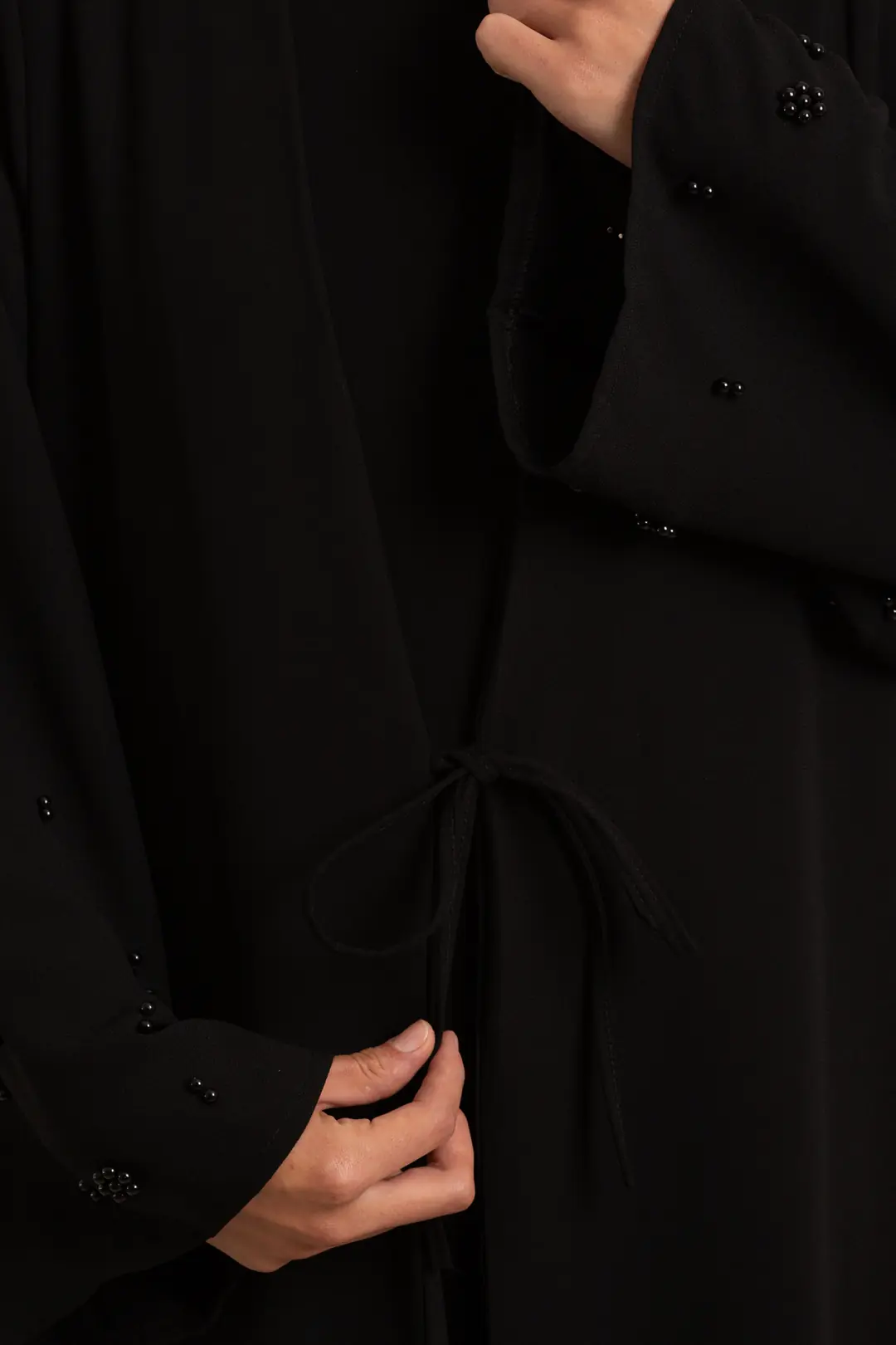 Boncuk Detaylı Abaya Siyah 7