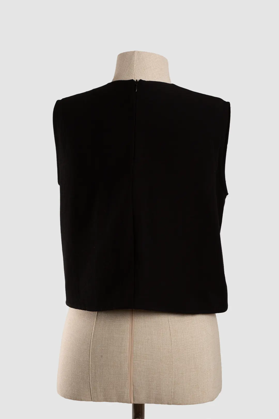 Linen Sleeveless Blouse Black 4