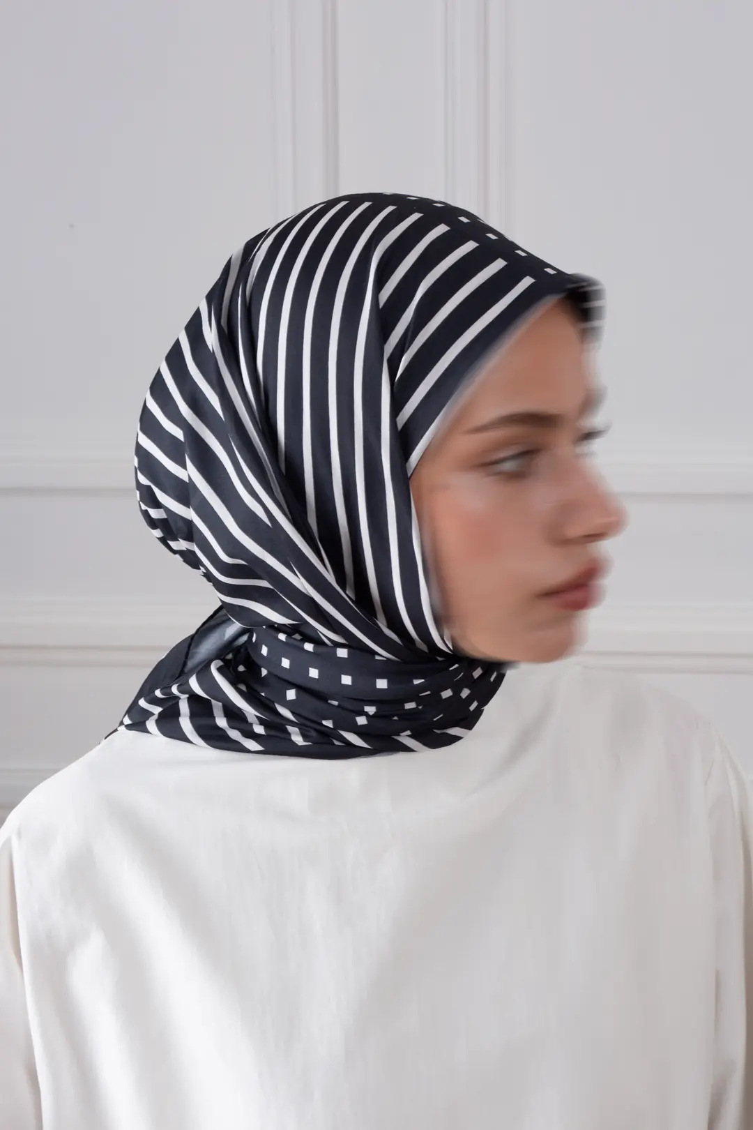 Çizgi Desenli Soft Eşarp Siyah 7