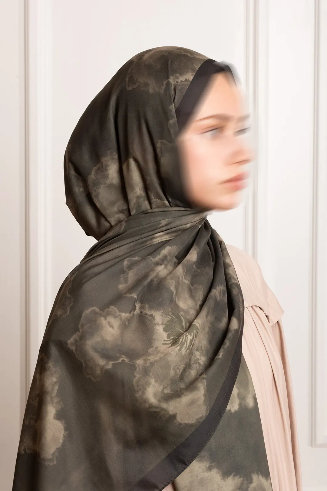 Puslu Bahçe Desenli Soft Şal Haki 6
