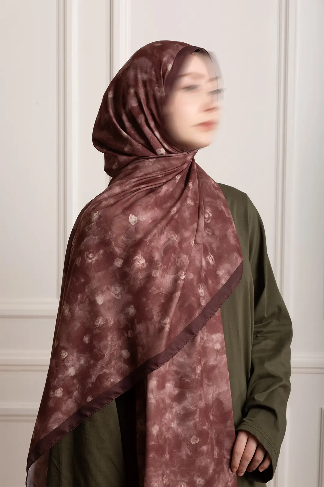 Distant Garden Patterned Soft Shawl Tile 8