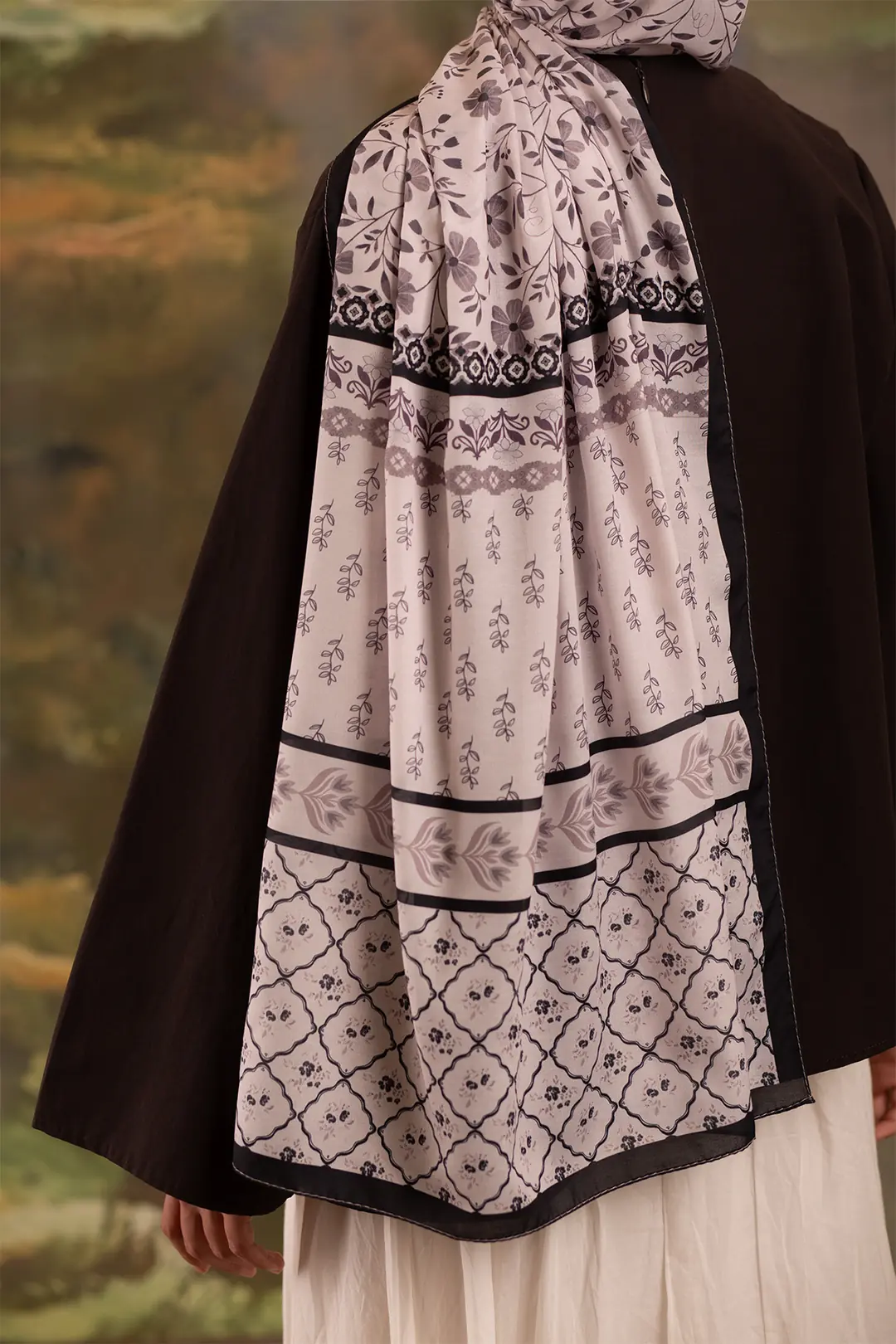 Flora Desenli Soft Şal Siyah 9