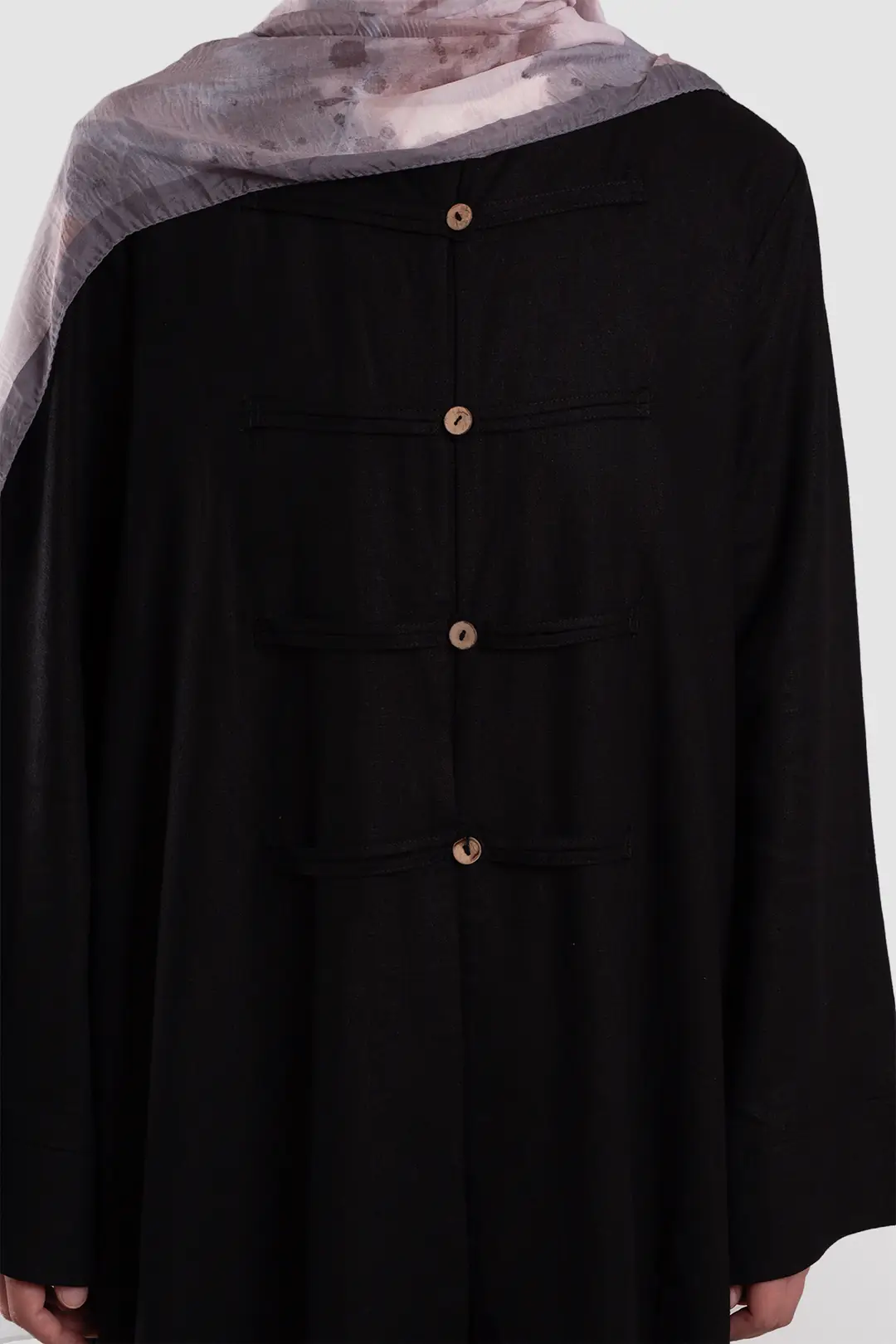 Birit Detaylı Keten Abaya Siyah 4