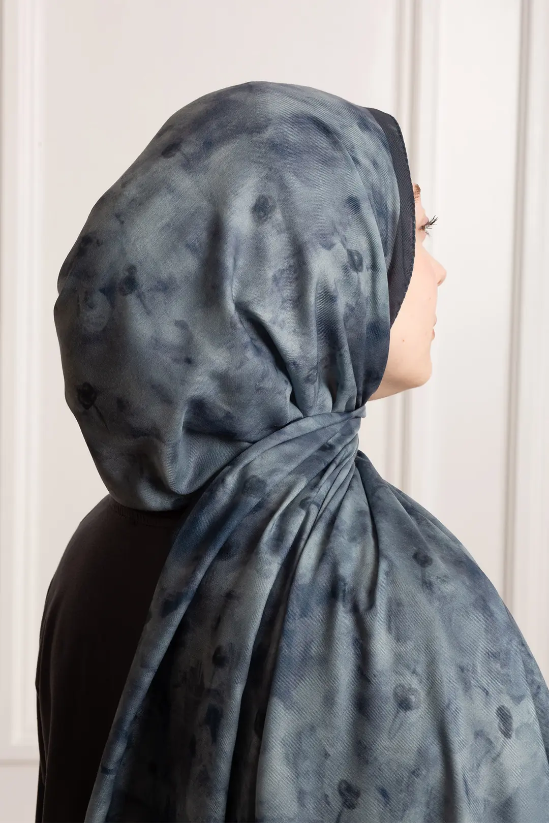 Distant Garden Patterned Soft Shawl Blue 8