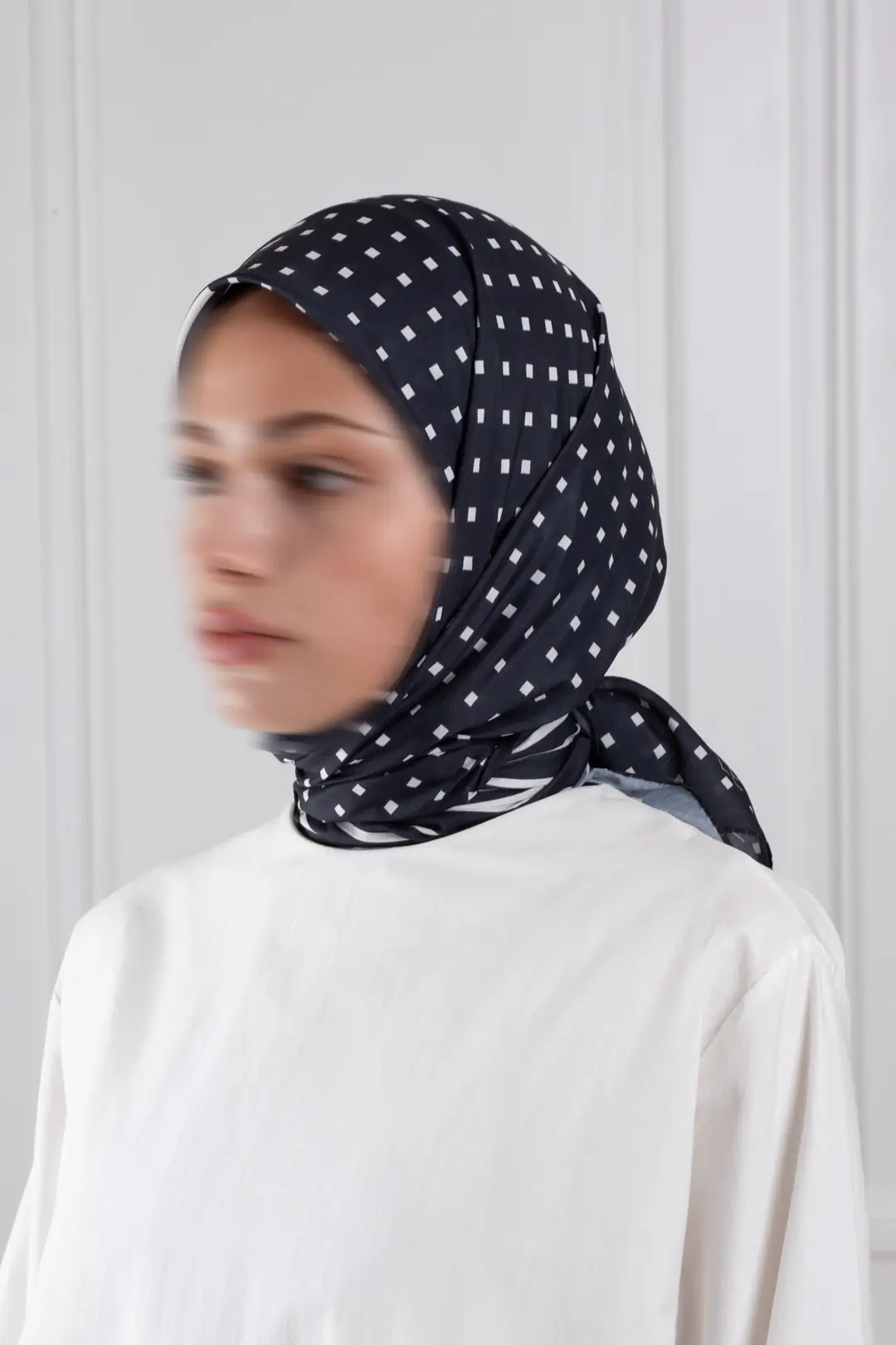 Çizgi Desenli Soft Eşarp Siyah 4