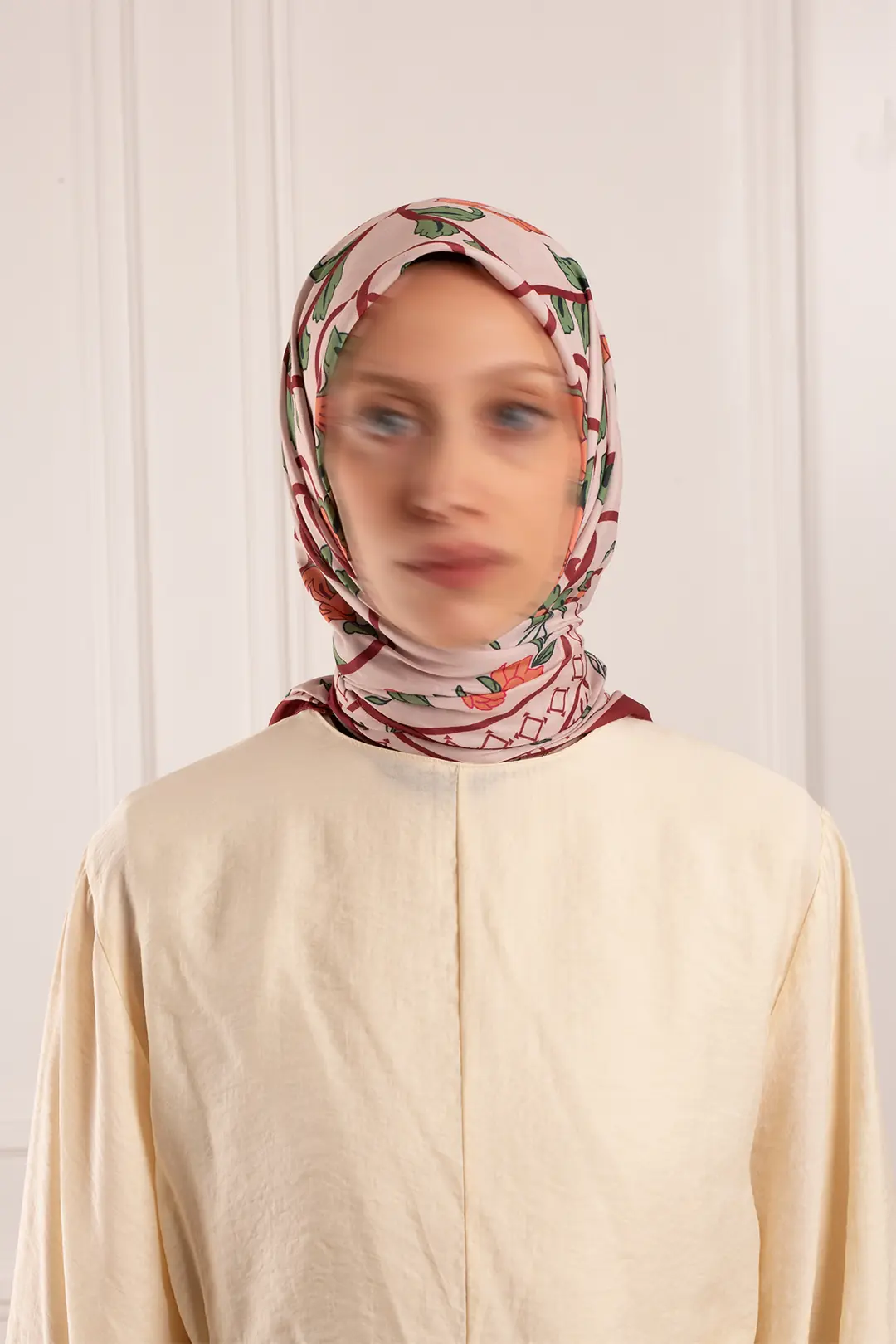 Bahçe Desenli Soft Eşarp Kiremit 4