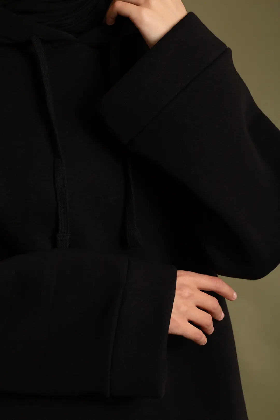Basic Kapüşonlu Sweatshirt Siyah 5