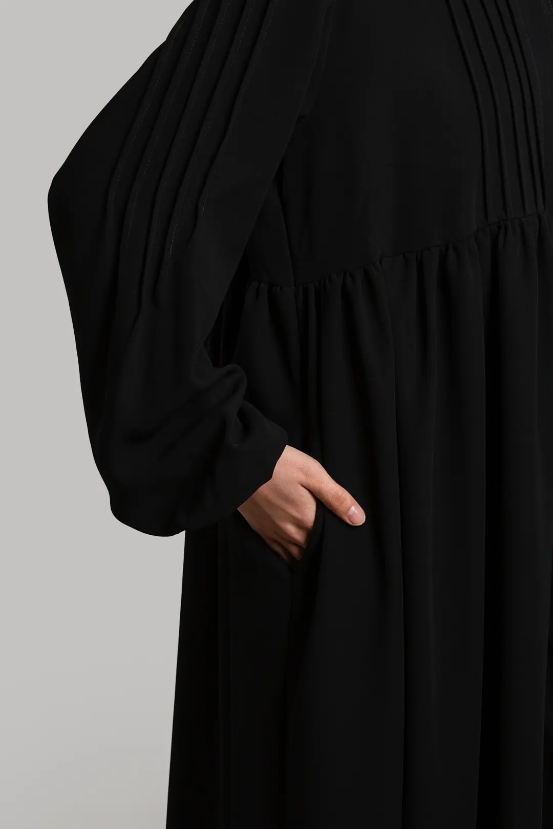 Ribbed Detail Zippered Abaya Black 5