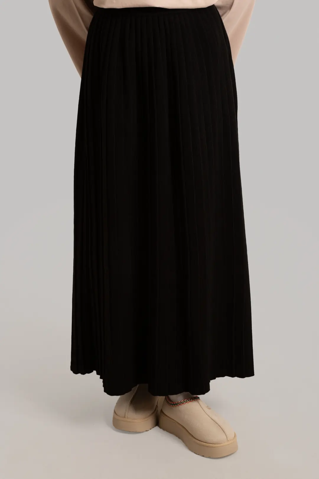 Knitted Pleated Skirt Black