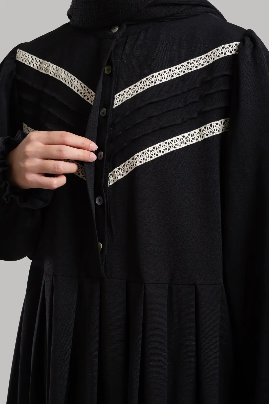Lace Detail Linen Dress Black 4